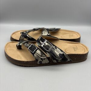 Time and Tru Footbed Thong Sandals Women's Size 7 Camouflage 2 Buckle